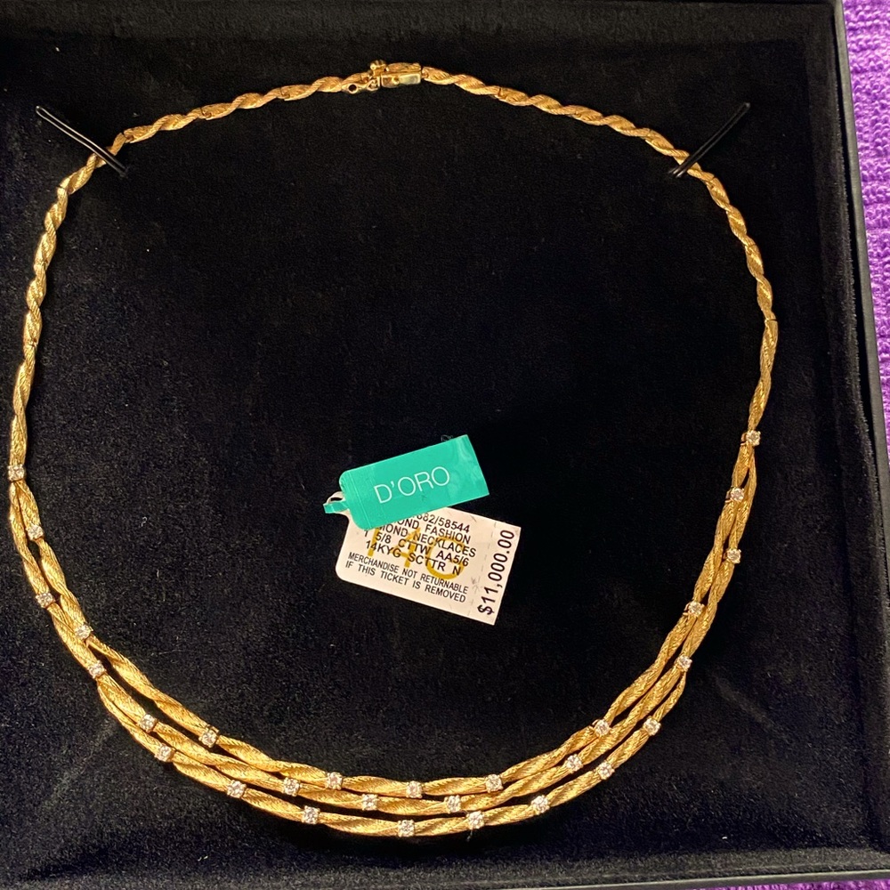 Effy 14K yellow gold and Diamond necklace 1 5/8 carats tw.